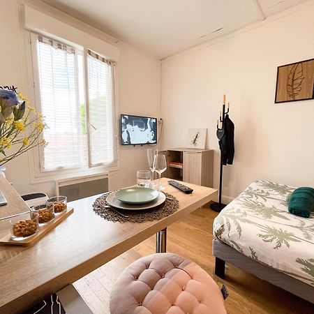 Ferienwohnung Balade A Montluçon Exterior foto