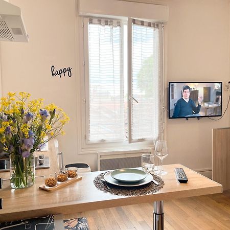 Ferienwohnung Balade A Montluçon Exterior foto