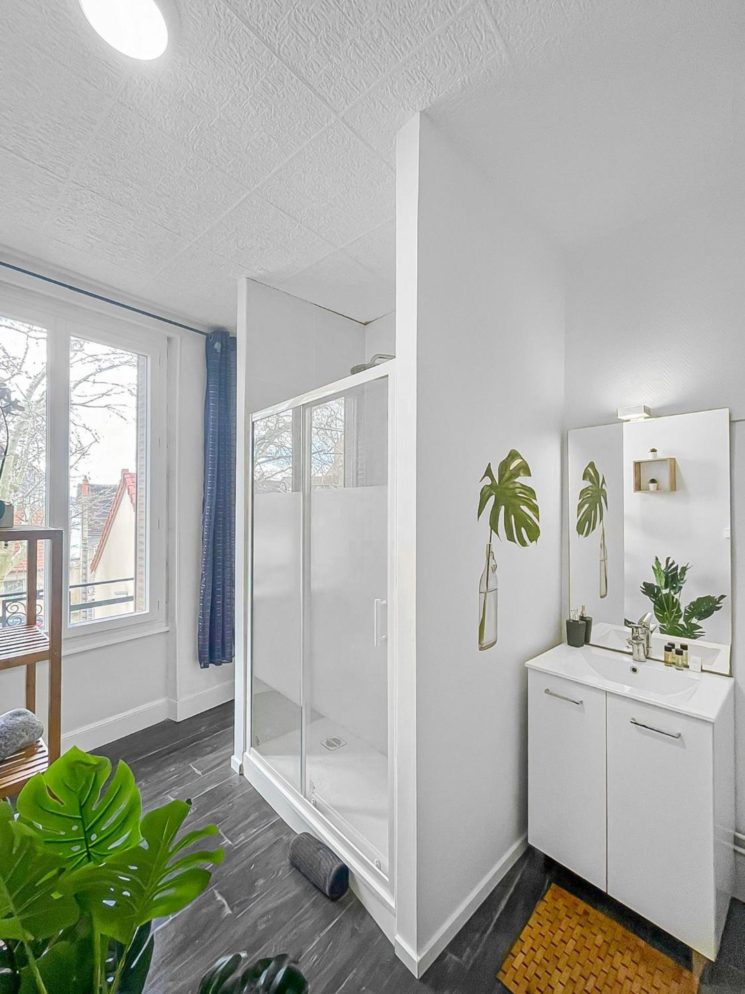 Ferienwohnung Balade A Montluçon Exterior foto