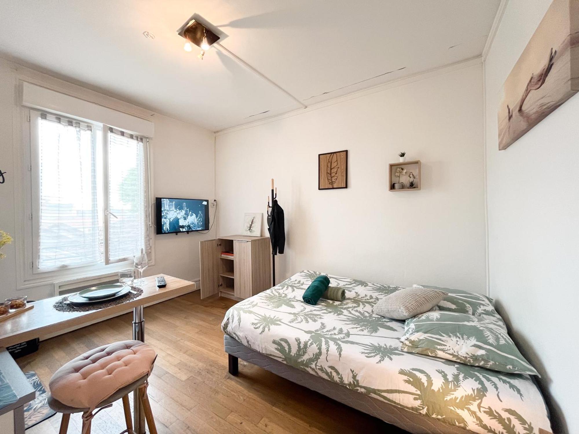 Ferienwohnung Balade A Montluçon Exterior foto